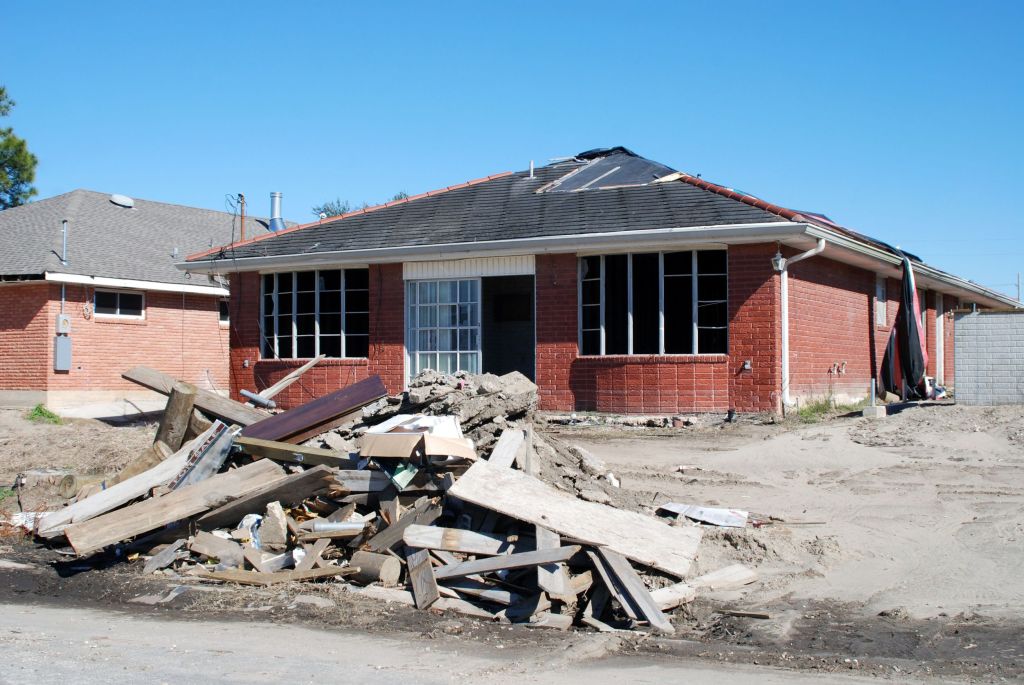 Debris removal services in LA